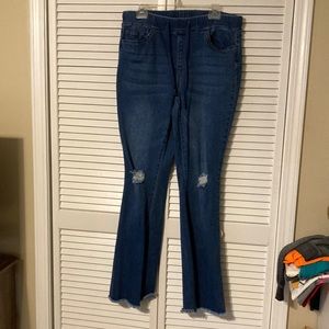 YMI distressed stretchy jeans